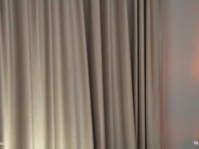 Sex chat gratuit in direct cu alyonaqueen pe BongaCams