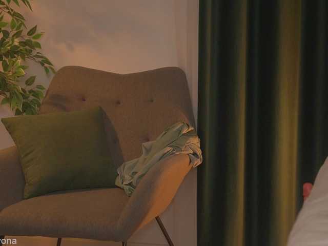 alyonaqueen's BongaCams show and profile