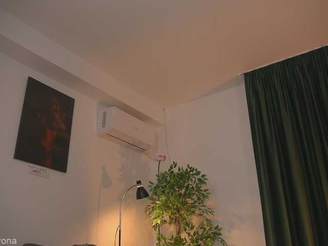 alyonaqueen's BongaCams show and profile