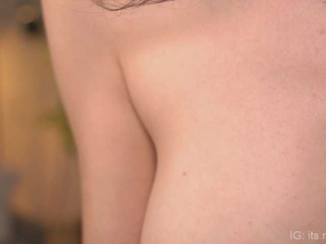 alyonaqueen's BongaCams show and profile