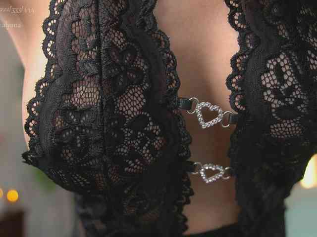 alyonaqueen webcam