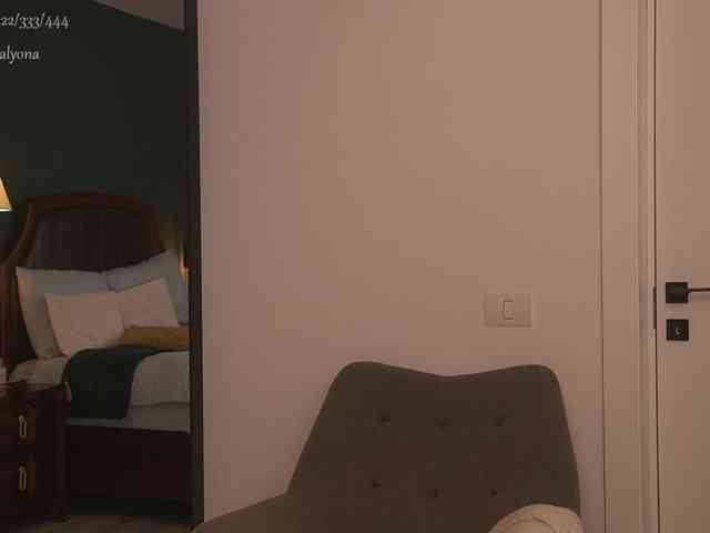 alyonaqueen webcam