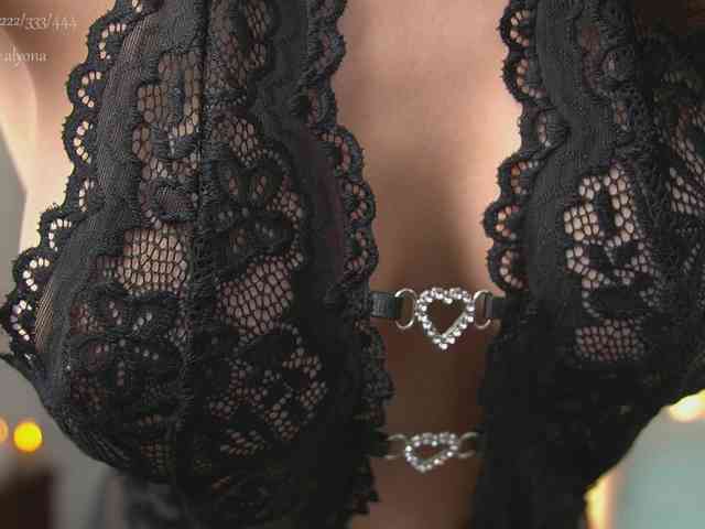 alyonaqueen webcam