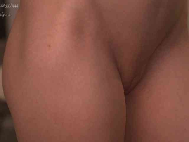 alyonaqueen webcam