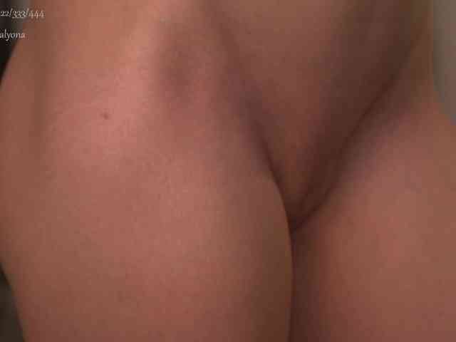 alyonaqueen webcam