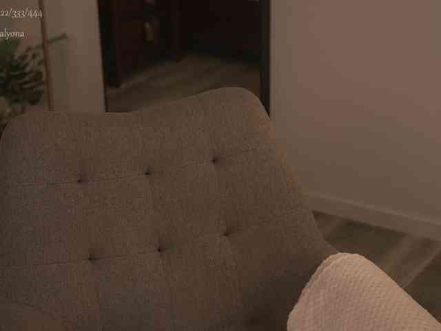 alyonaqueen webcam