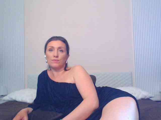 Lola-Nelson webcam