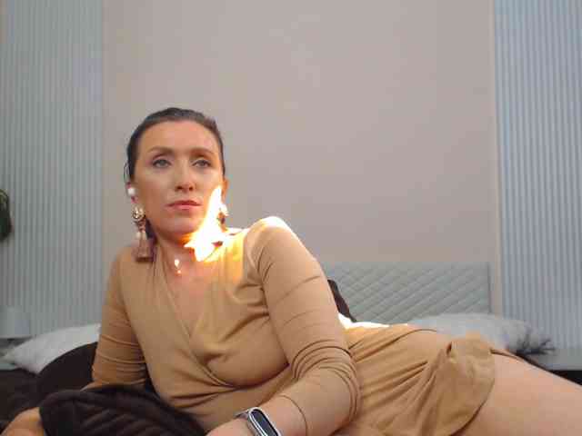 Lola-Nelson webcam