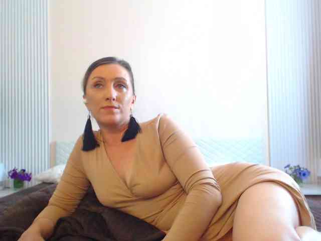 Lola-Nelson webcam