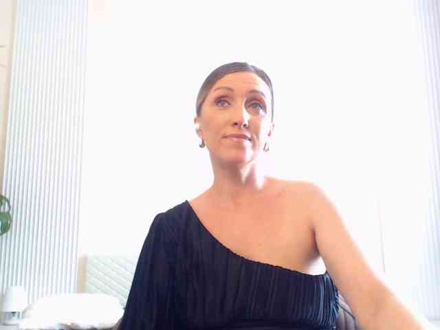 Lola-Nelson webcam