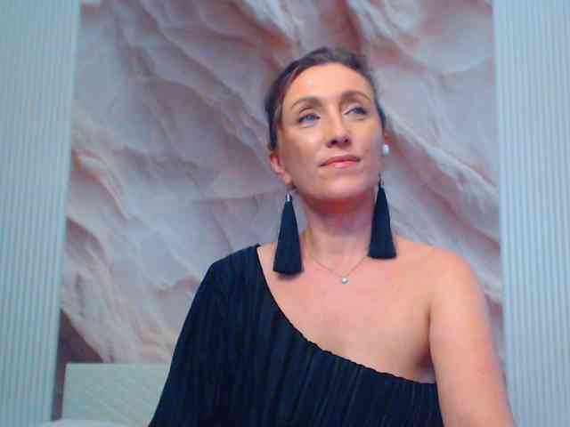 Lola-Nelson webcam
