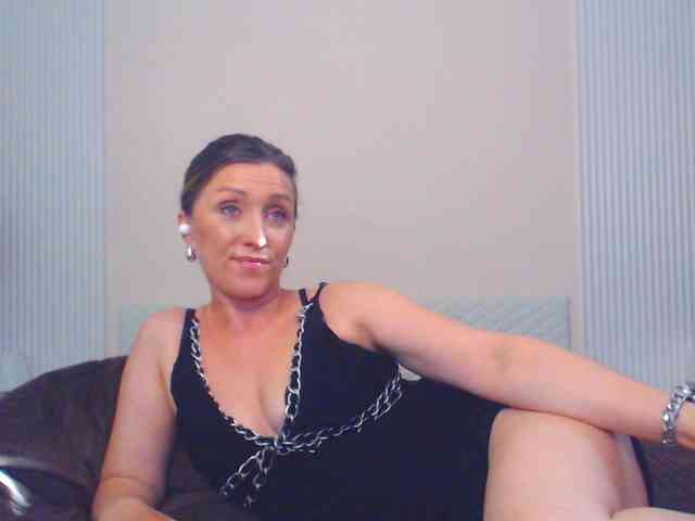 Lola-Nelson webcam