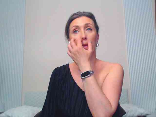Lola-Nelson webcam