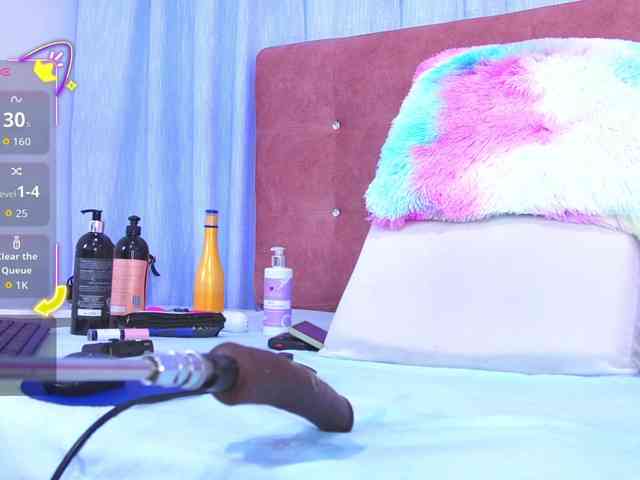 adult cam show AuraRoss