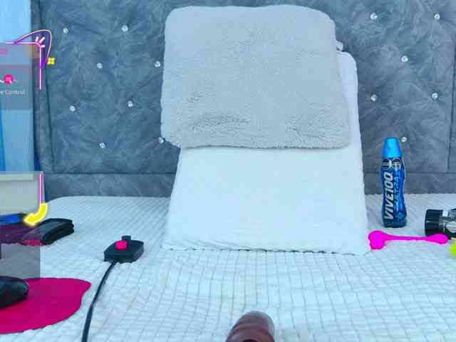 AuraRoss webcam