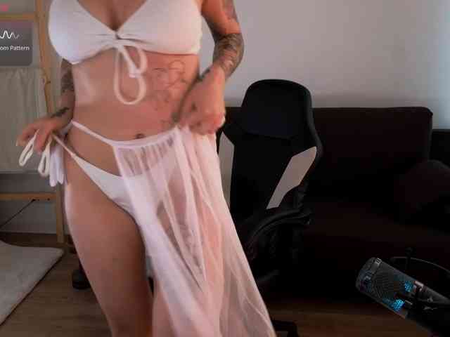 CamelliaMoon webcam