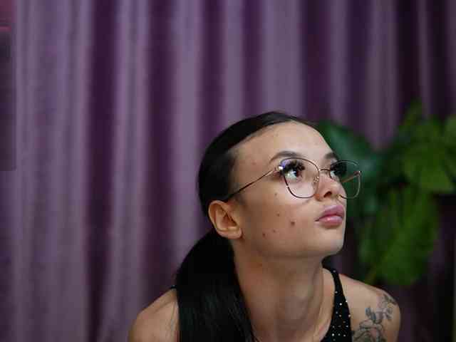 RachelRave webcam