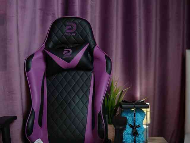 RachelRave webcam