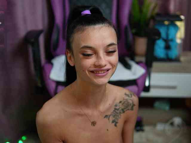 RachelRave webcam