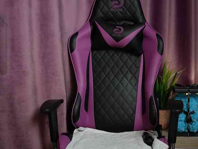 RachelRave webcam