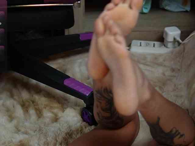 RachelRave webcam