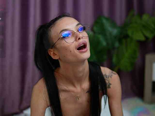RachelRave webcam