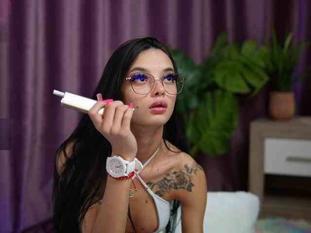 RachelRave webcam