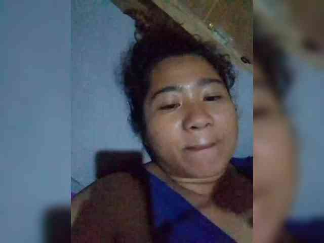 curly-cute webcam
