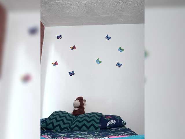 CandyBrowm's BongaCams show and profile