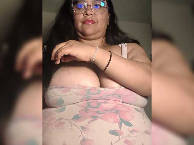 CandyBrowm's BongaCams show and profile