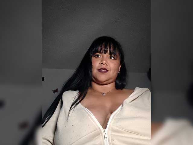 CandyBrowm's BongaCams show and profile