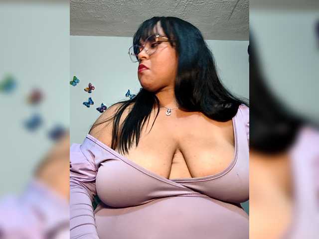 CandyBrowm's BongaCams show and profile