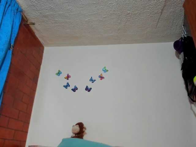 CandyBrowm's BongaCams show and profile