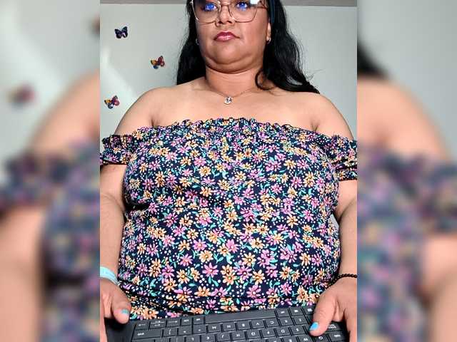 CandyBrowm's BongaCams show and profile