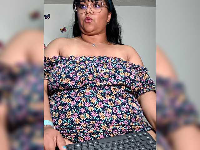 CandyBrowm's BongaCams show and profile