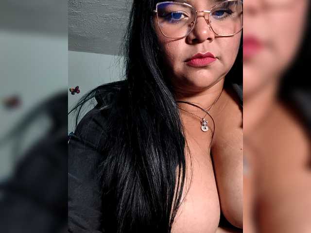 CandyBrowm's BongaCams show and profile