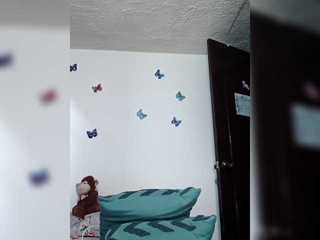 CandyBrowm's BongaCams show and profile