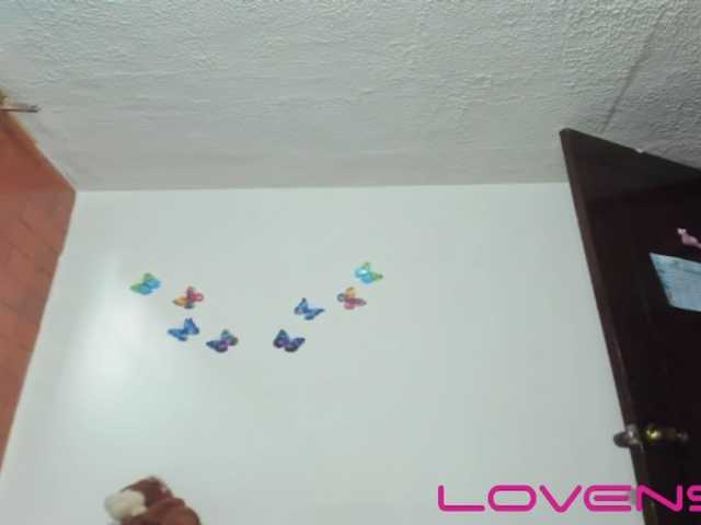 CandyBrowm's BongaCams show and profile