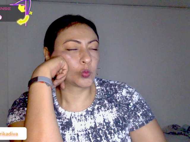 ErikaMartinez's BongaCams show and profile