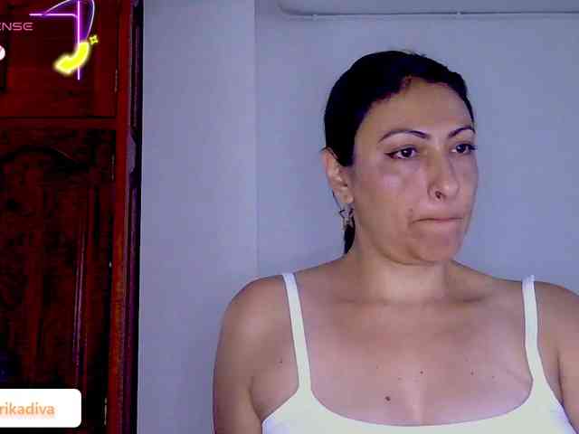 ErikaMartinez Live Webcam on BongaCams