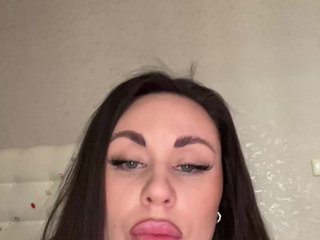 -Hennessy- Porn Show