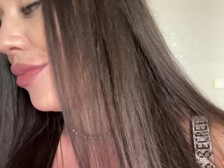 -Hennessy- Porn Show