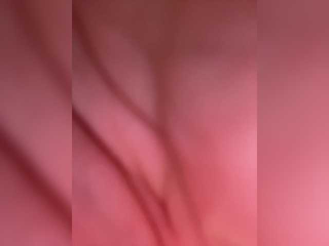 -Hennessy-'s BongaCams show and profile