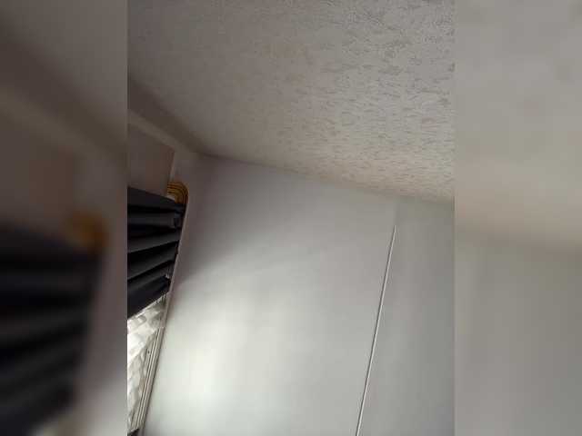 -Hennessy-'s BongaCams show and profile