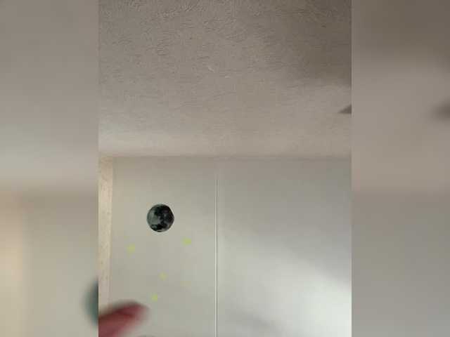 -Hennessy-'s BongaCams profile