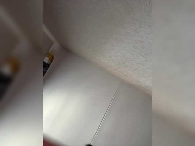 -Hennessy-'s BongaCams show and profile