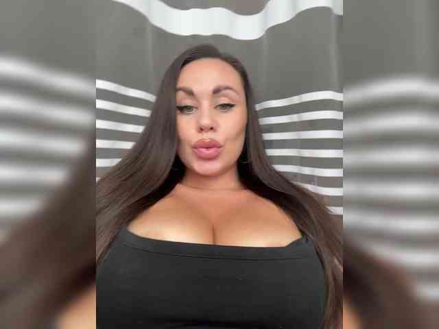 -Hennessy- webcam