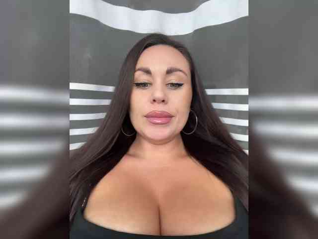 -Hennessy- webcam