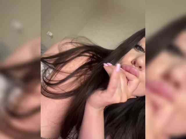 -Hennessy- webcam