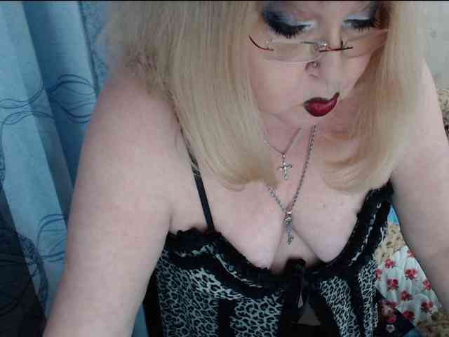 adult cam to cam chat Livingnextdoor